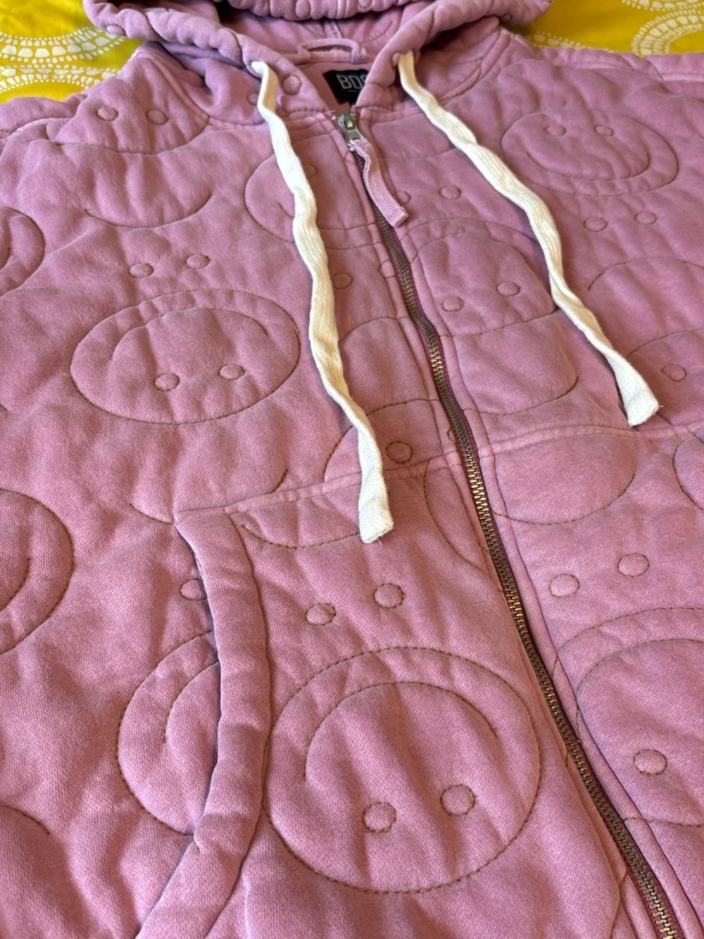 BDG Urban Outfitters Pink Quilted Smiley Face Hoodie Jacket - Picture 3 of 5
